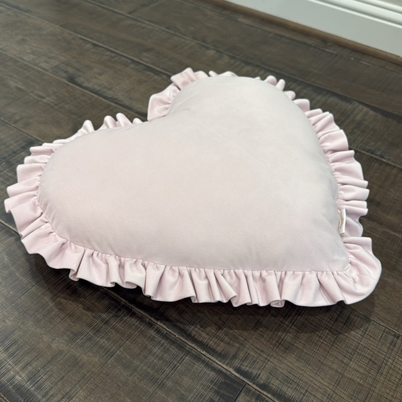 LARGE HEART SHAPED THROUGH PILLOW BY LILLIAN AUGUST HOME - Picture 4 of 11